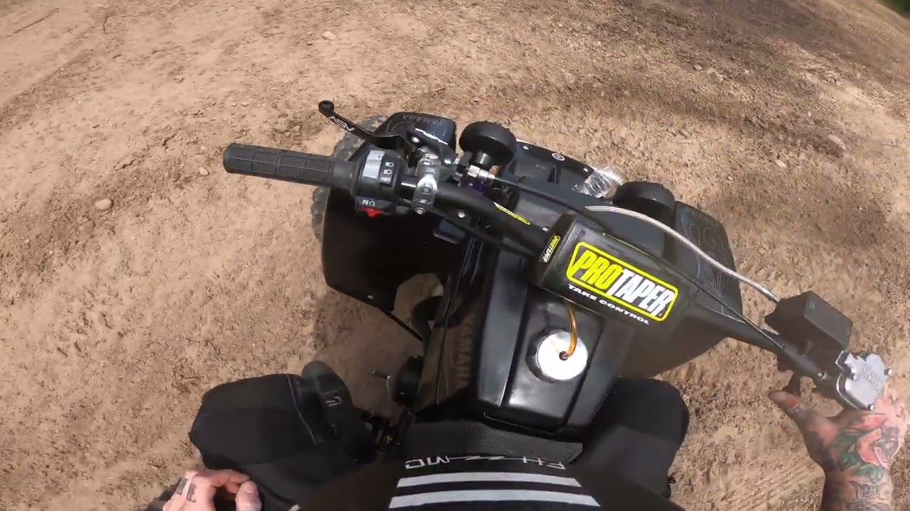 Banshee brappin some trails 