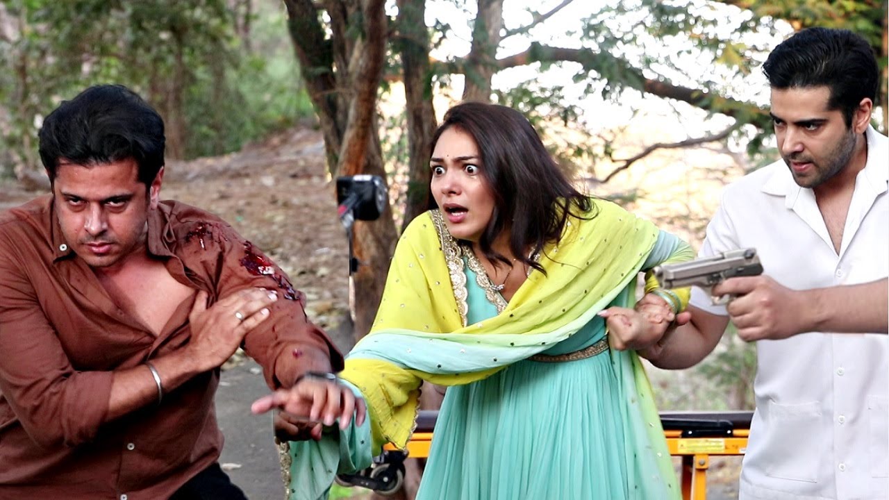Megha Barsenge Today Episode - Manoj Ne Mari Arjun Ko Goli, Megha Ko Kiya Phir Se Kidnap!