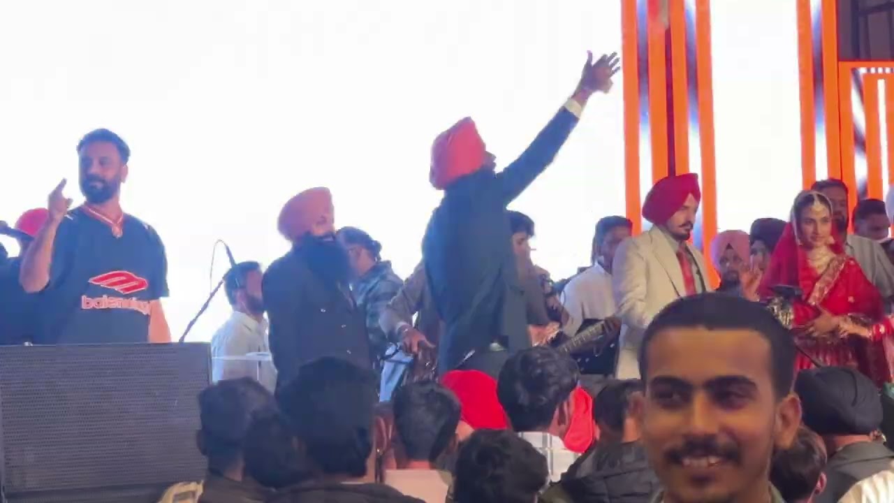 #babbuman live show at zirakpur AKM Resort #live #music #video 