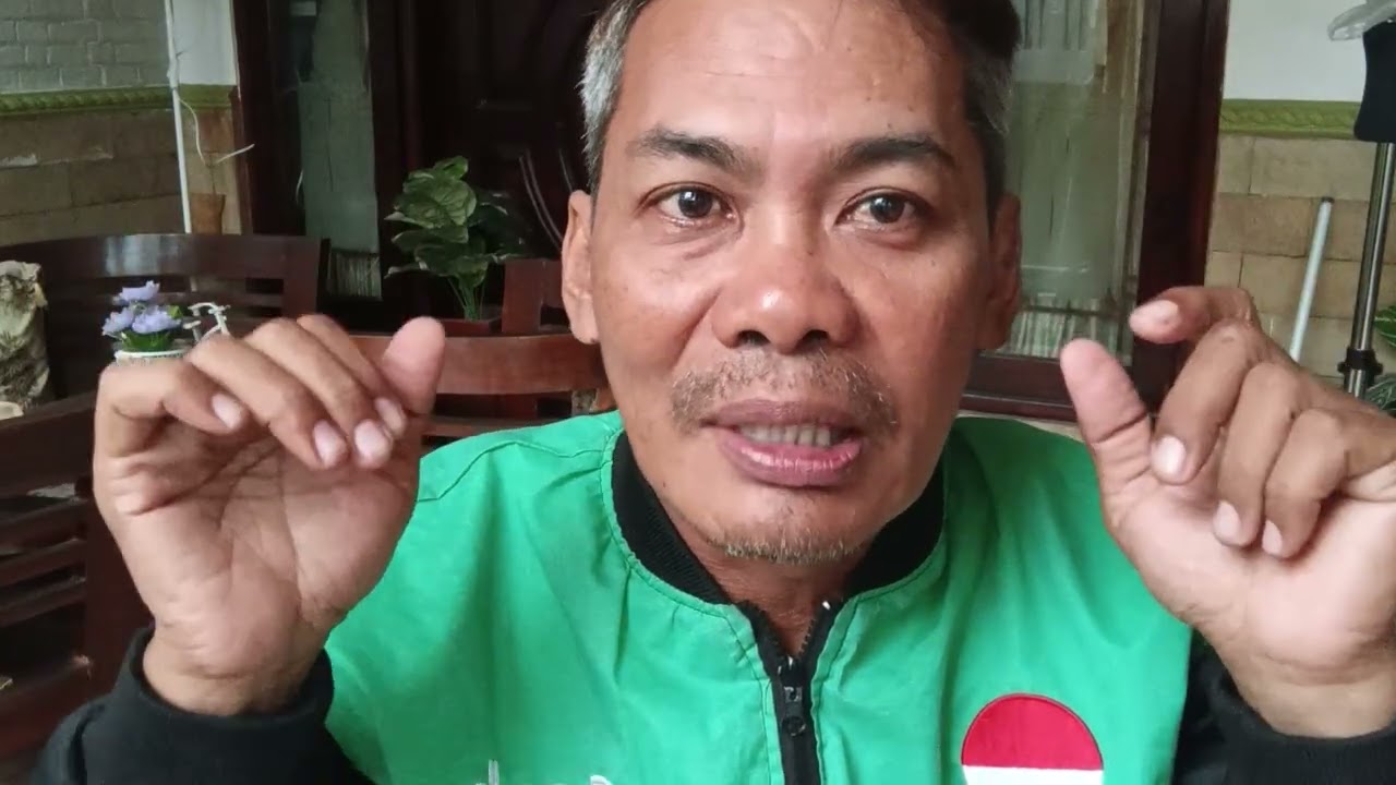 Jangan menghujah sodara kita yang menjadi militer diluar negeri di Cap sebagai PENGHIANAT. Hentikan