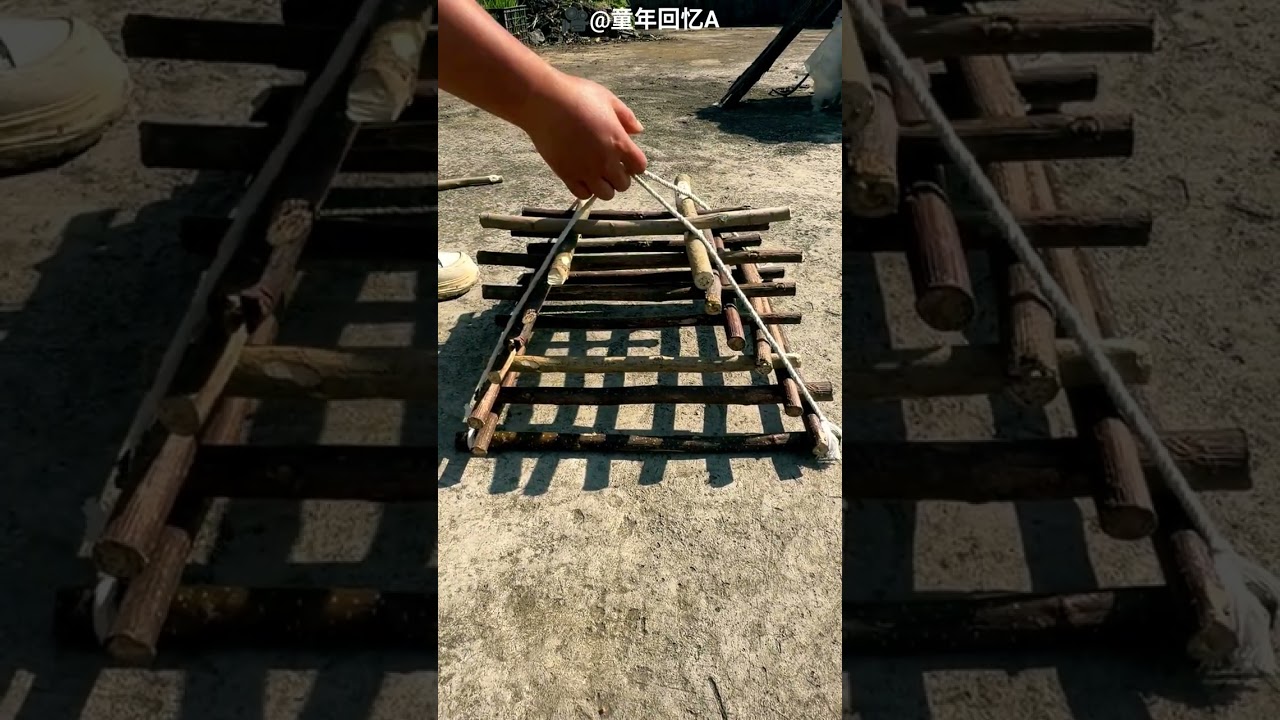 Luggage made with ropes and woods