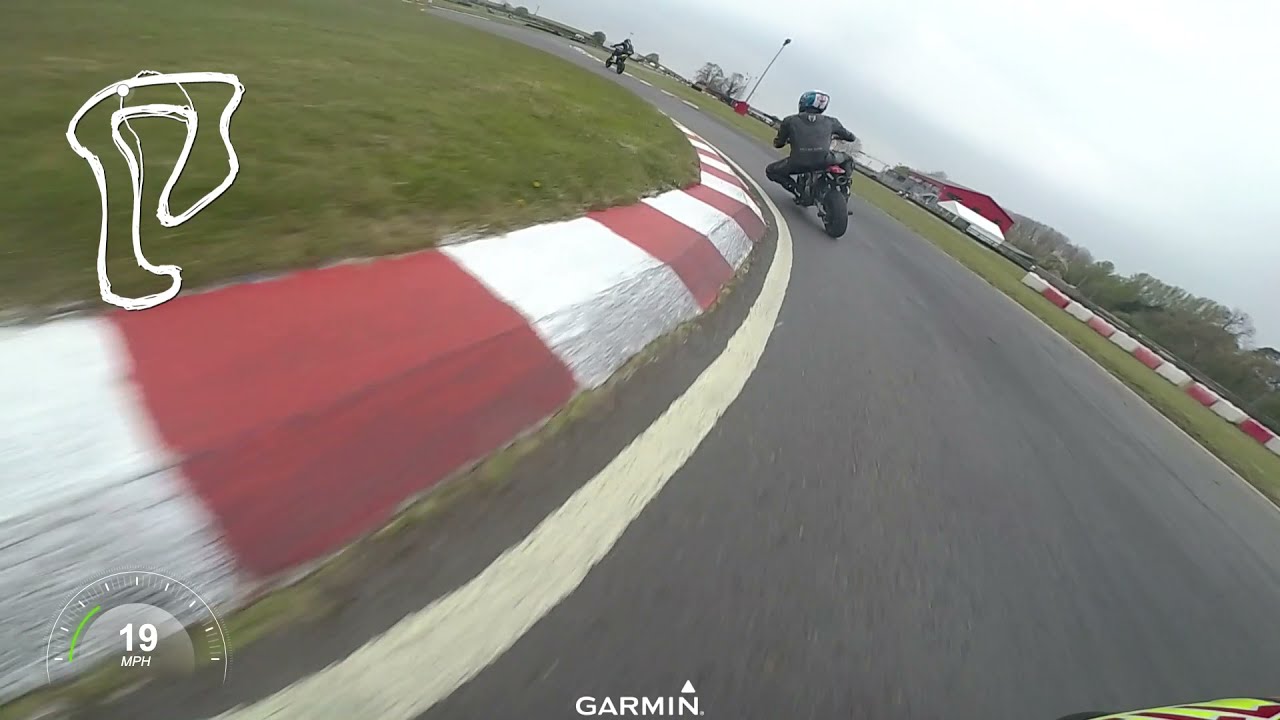 A drizzly few laps of Wilton mill on a Bucci Br12 on slicks :)