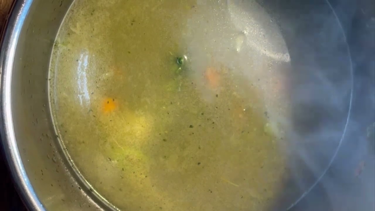 zuppa di piselli spezzati
