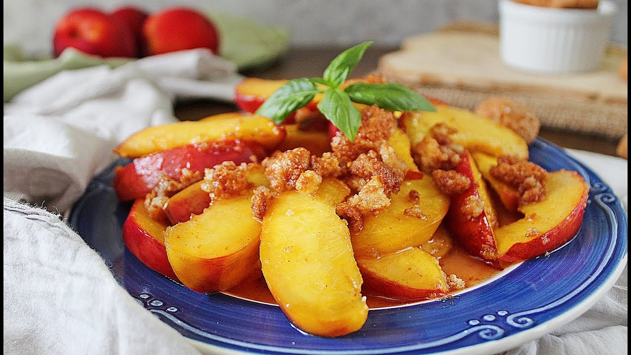 Il dessert dell'estate pronto in 5 minuti: PESCHE CARAMELLATE AGLI AMARETTI- La cucina di Rita