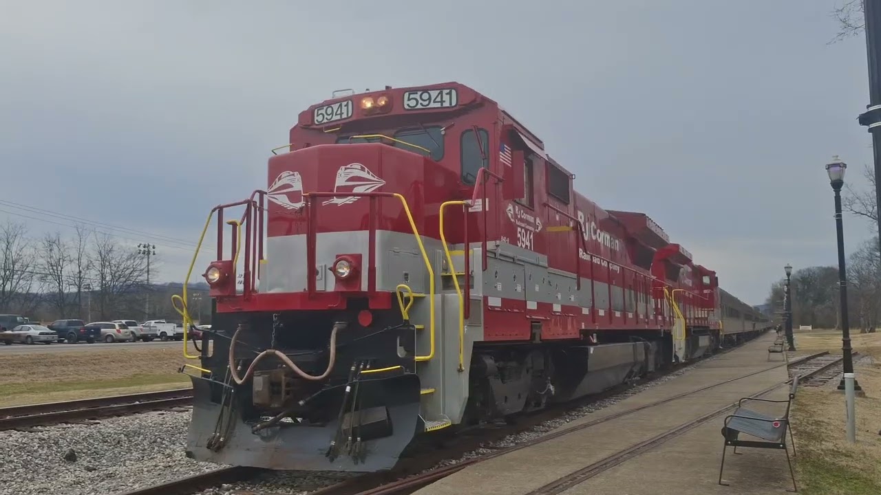 RJ Corman 5941 leads valentines day excursion