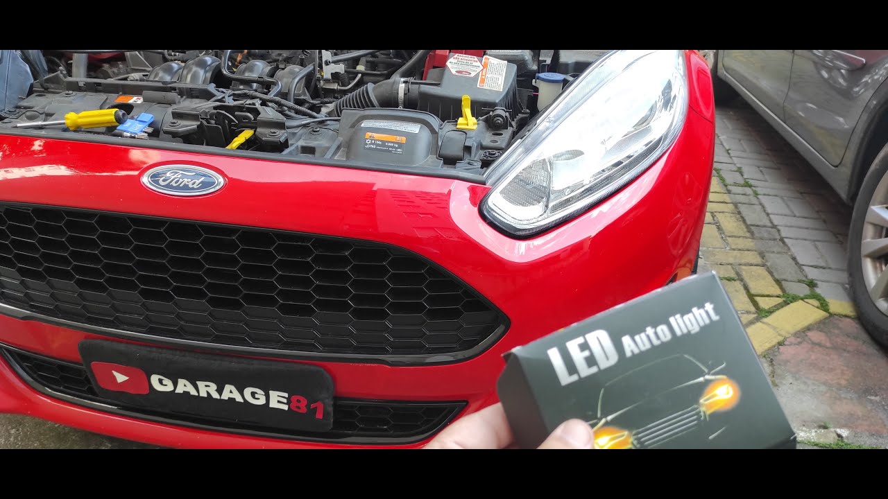 Troca das lâmpadas normais para led na seta do New Fiesta Hatch