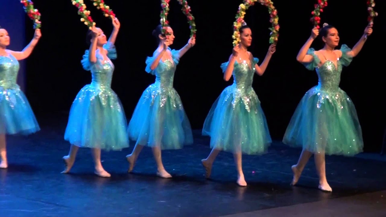 27  VALS DE LAS FLORES
