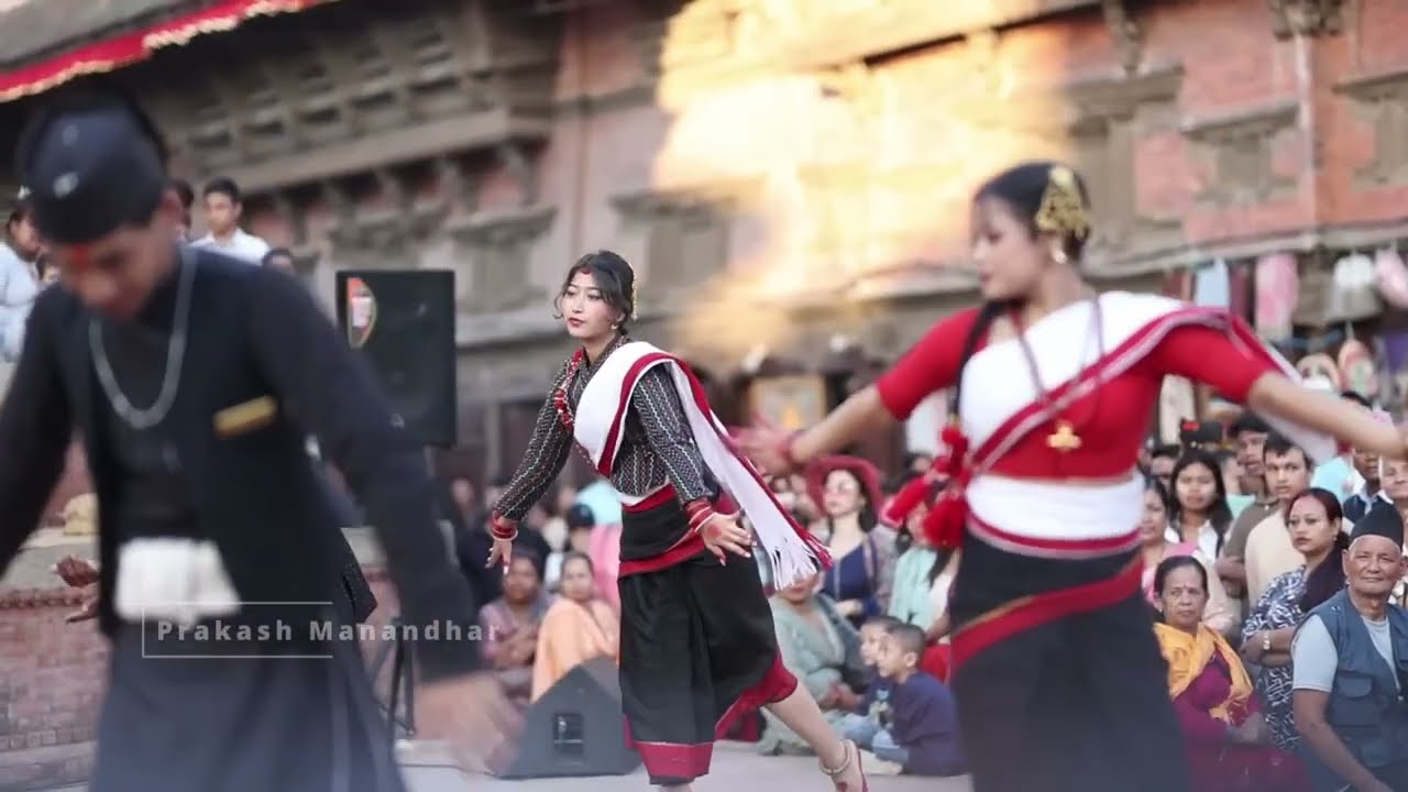 Furfuri - Kuma Sagar, The Locals-Kathmandu ,jani bhaye jau kanchi abha dherai nasatau | furfuri song