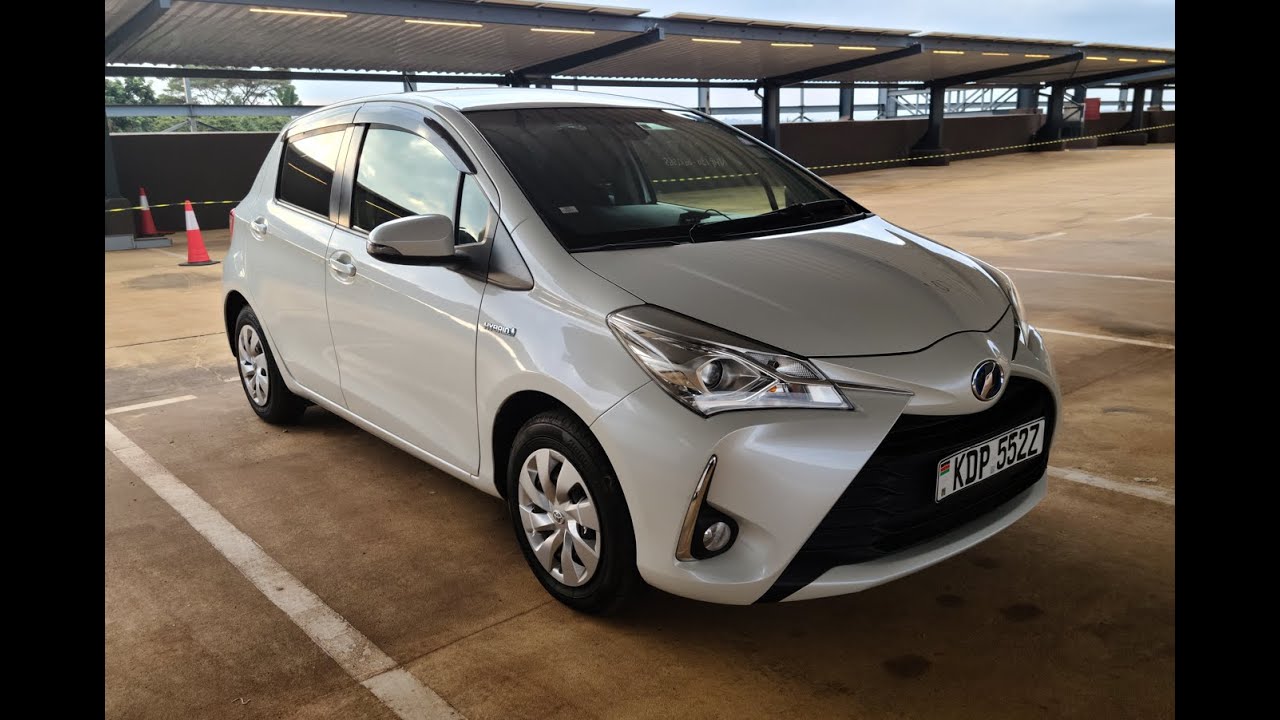 2017 Toyota Vitz Hybrid