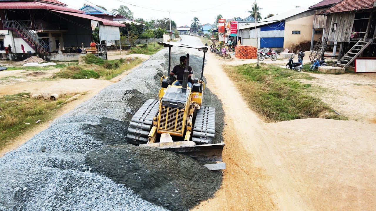 KAMATSU D20 Bulldozer Operator Very Good Working Road, Bulldozer Pushing Gravel Installing New Road