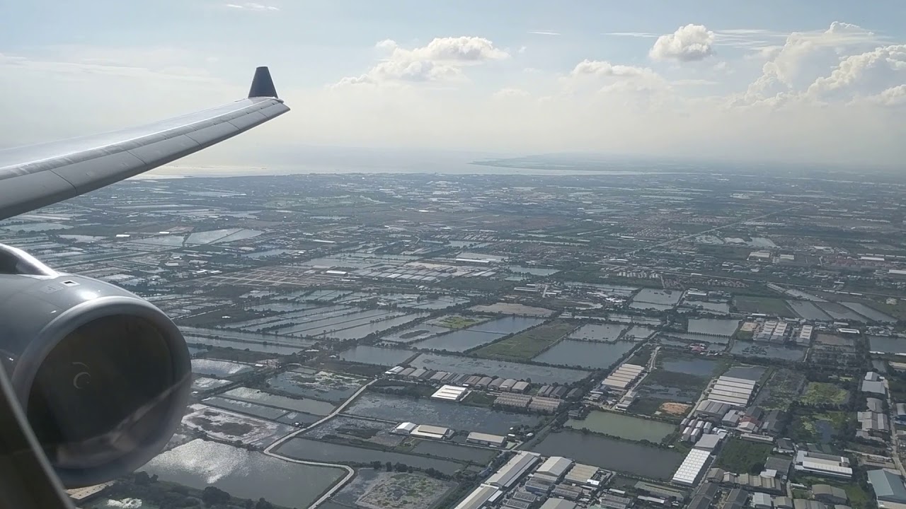 MISSED APPROACH/GO AROUND!!  Singapore Airlines SQ974 SIN-BKK Landing