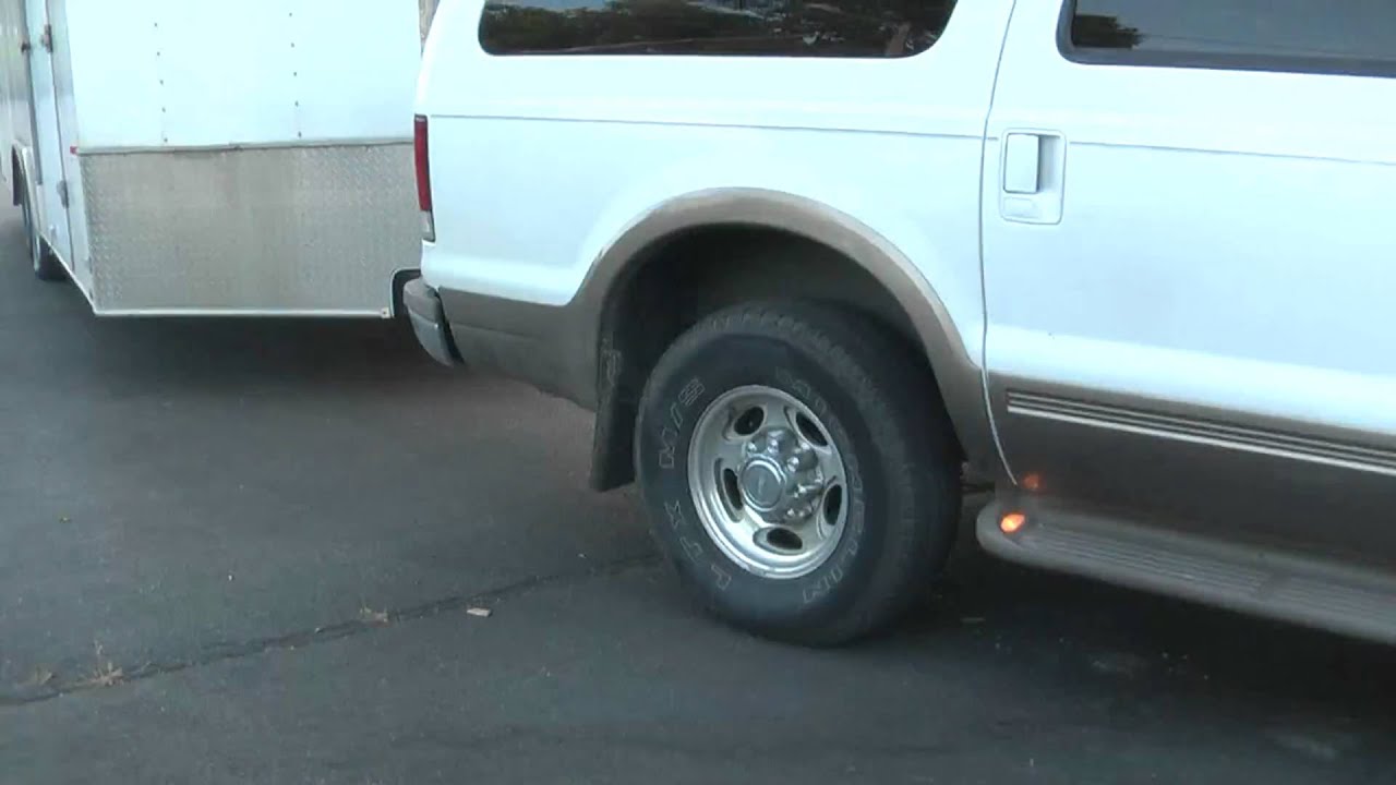 Sweet Sounding Straightpiped 7.3 Turbo Diesel Ford Excursion