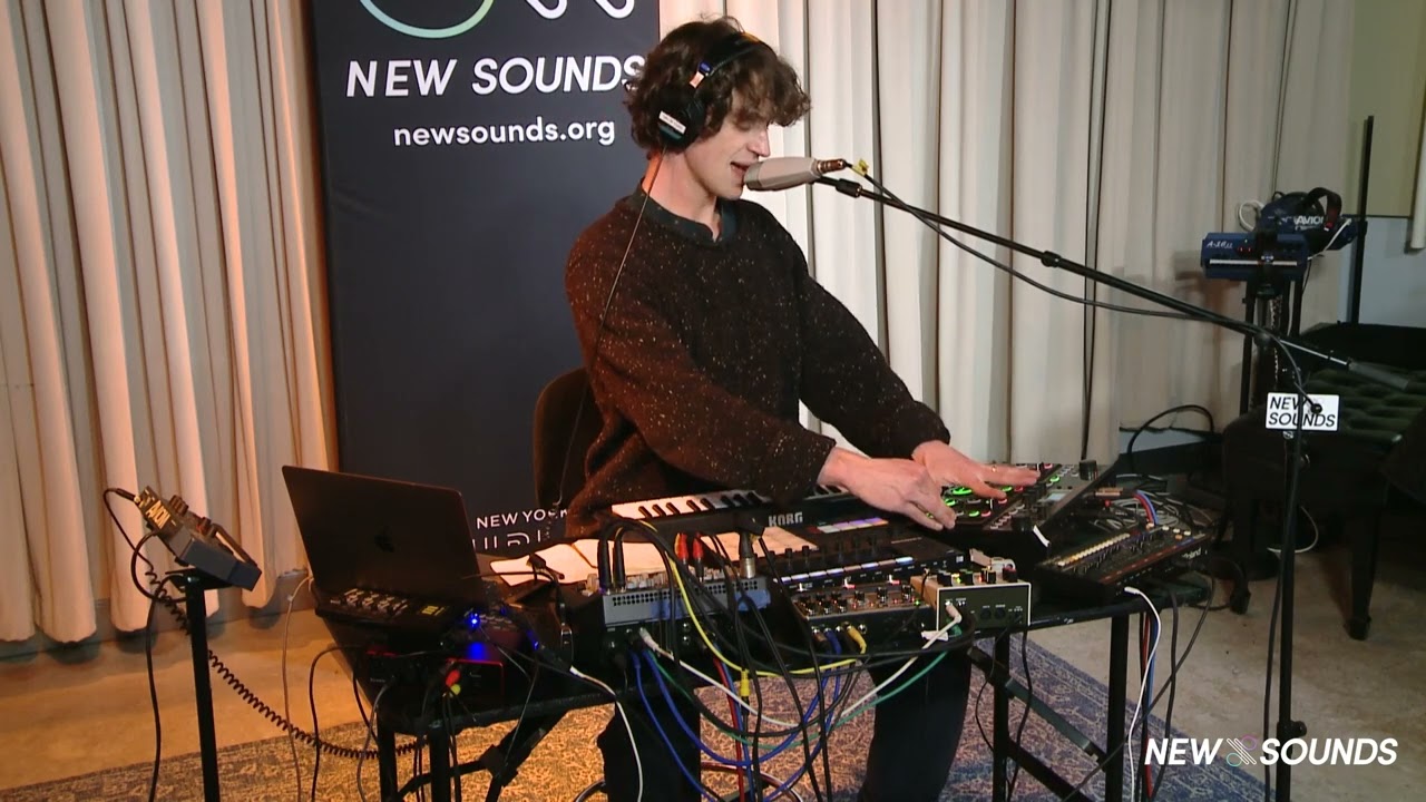 Cosmo Sheldrake: 