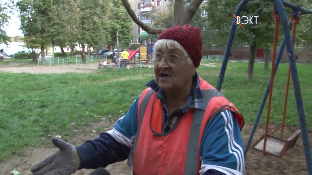 Демонтаж детской площадки вызвал неоднозначную реакцию жителей