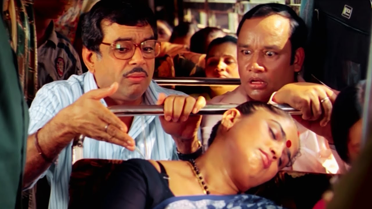 मैं आपकी बीवी की ब्रा देख कर बता रहा हु ये पहाड़गंज का माल है🫣🤣 Paresh Rawal Comedy - ONE TWO THREE