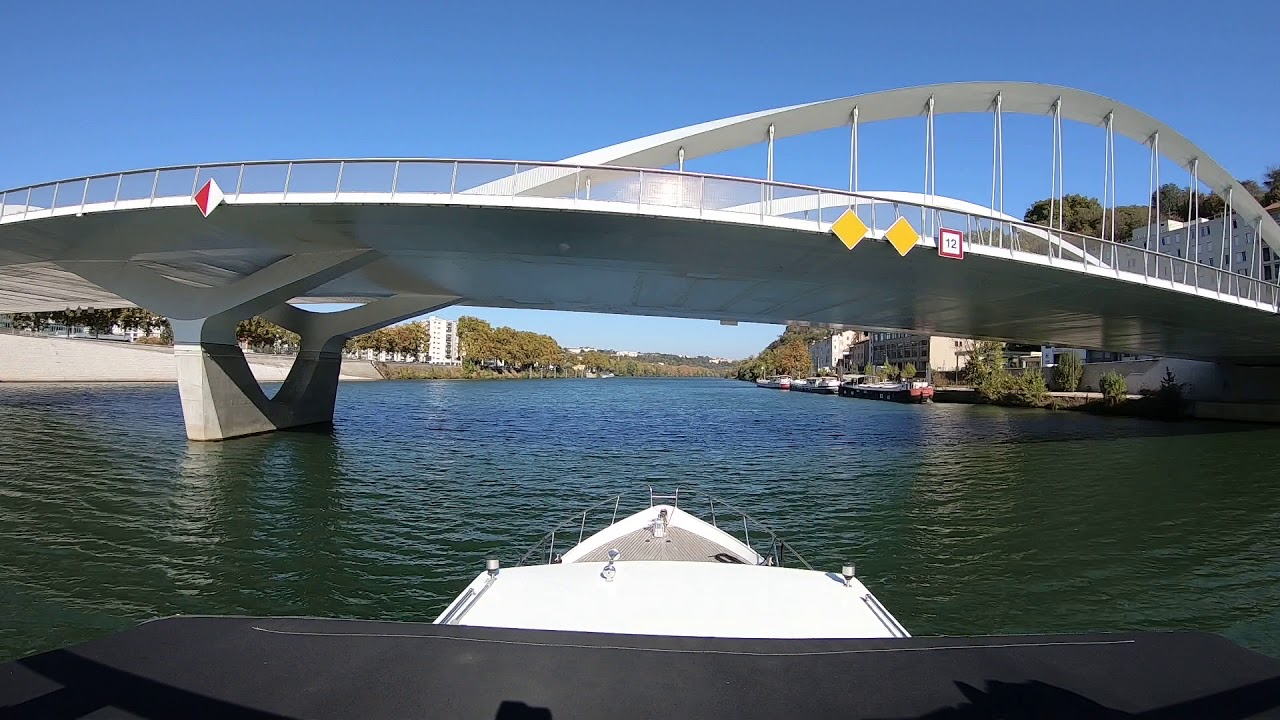 Une journée de navigation sur le Rhône