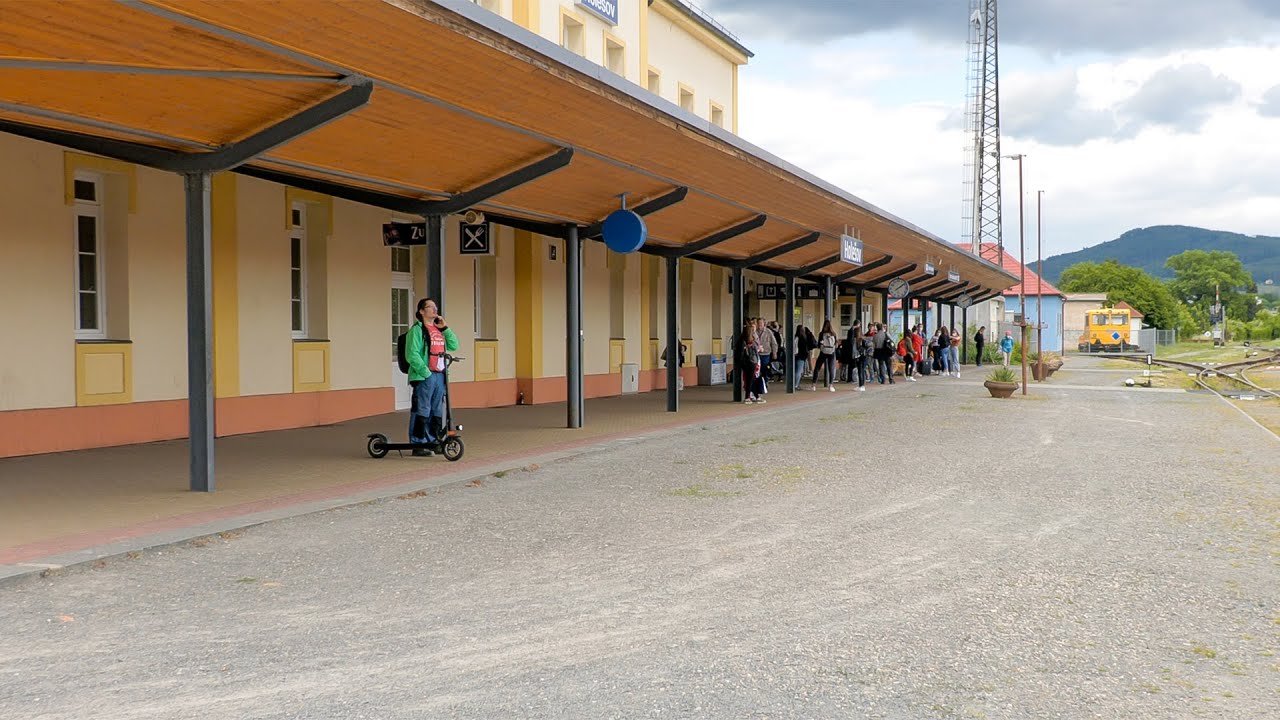 Nádražní budova v Holešově se bourat nebude