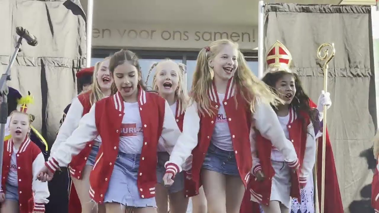 Gurlzzz!! Sing & Dance - Tik Tak | Intocht Sinterklaas Leusden