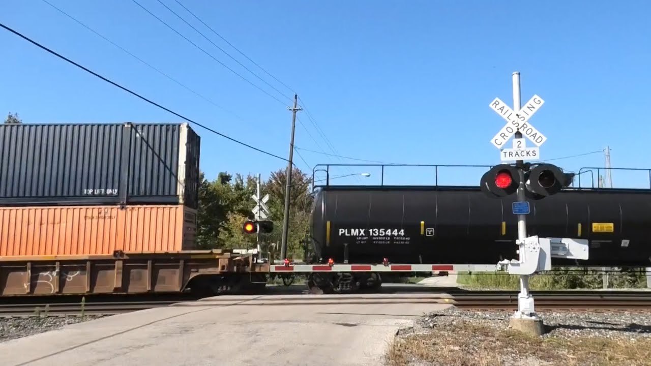 Salisbury Rd. Railroad Crossing - Conneaut, OH - 9/14/25