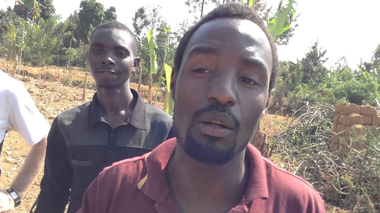 Building a kitchen garden in Rwanda