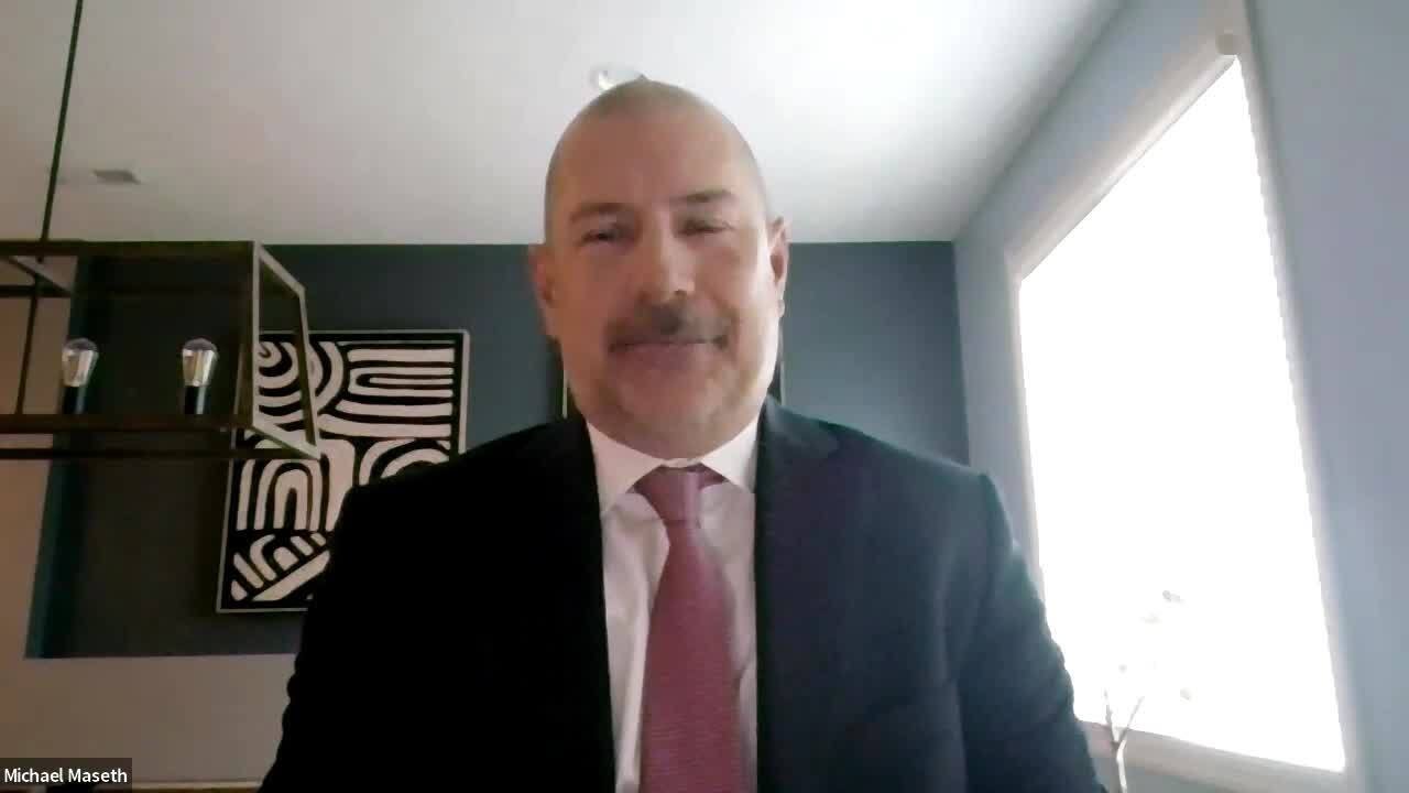 Ex-Chicago FBI agent details undercover surveillance in mob takedown