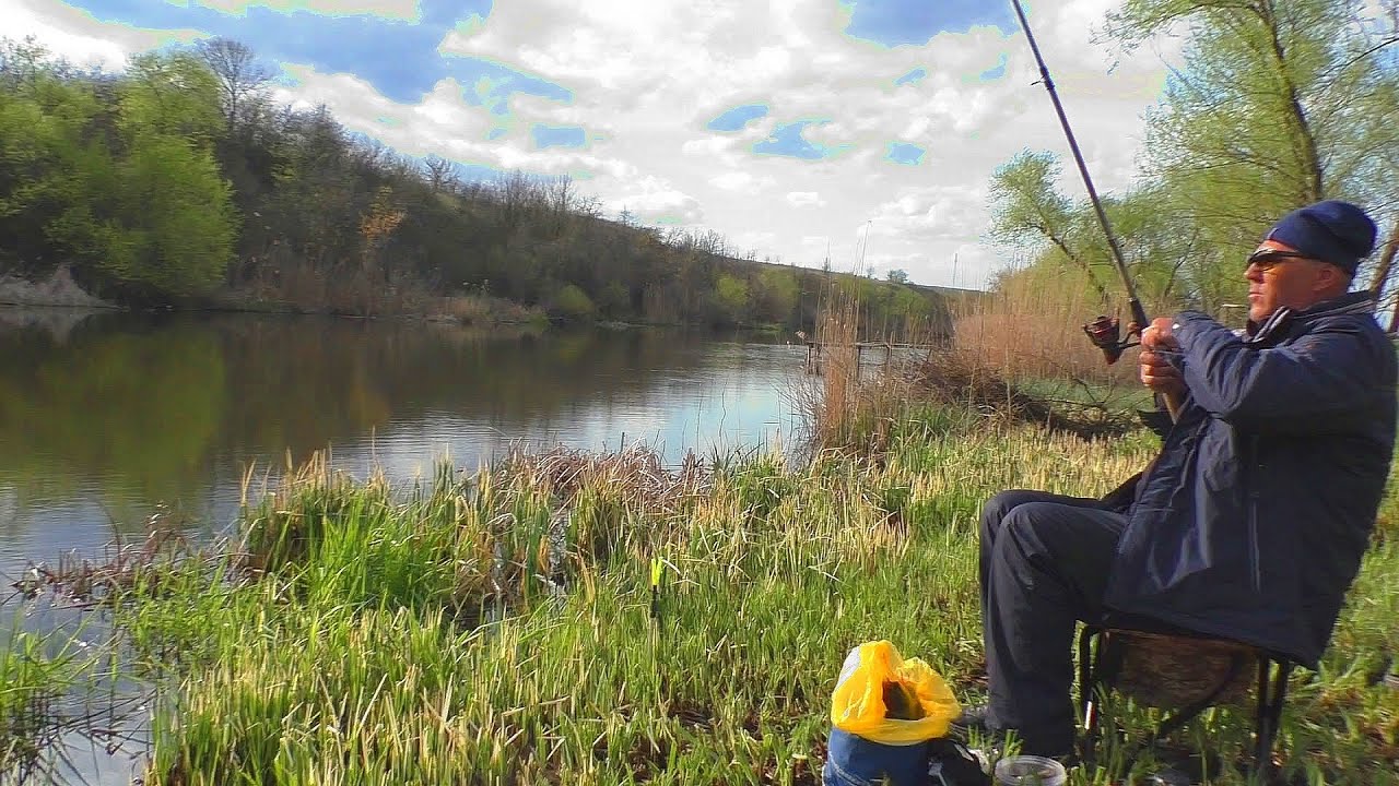 Рыбалка на пружины  Ловля карася на реке. My fishing