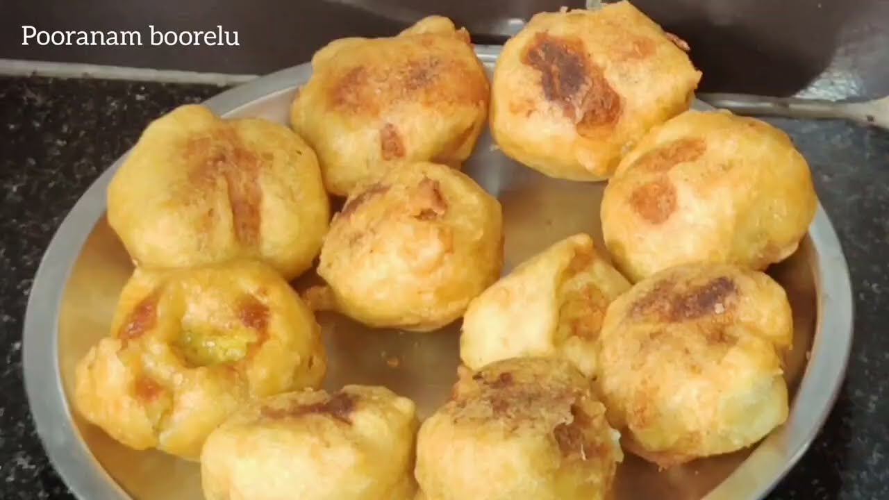 @Dharani'svutukurukitchen.poorna boorelu poornaboorelu recipe in telugu .sweet recipe boorelu