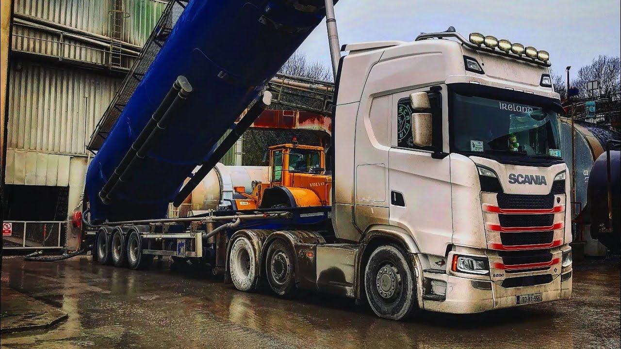 Tipping tank for Derrylin and cement for Athy. #scania #v8 #trucking #transport