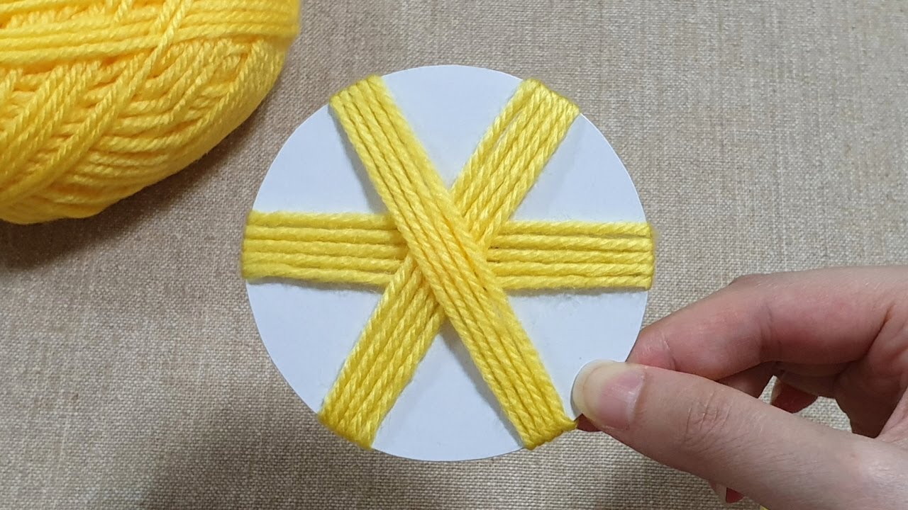 Amazing Woolen Flower Craft Ideas with Paper - Hand Embroidery Design - Easy Trick - Sewing Hack