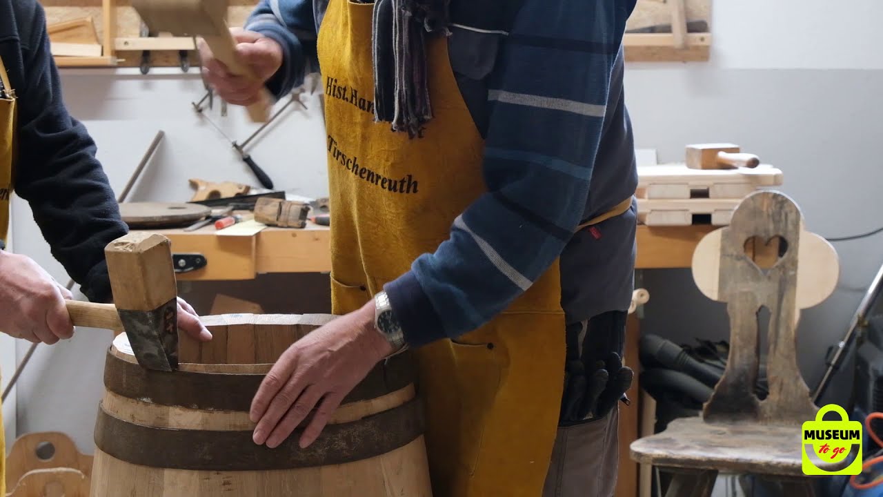 das zwoelfer-Museum To Go-MuseumsQuartier Tirschenreuth-Handwerkerscheune-Fassbinderei