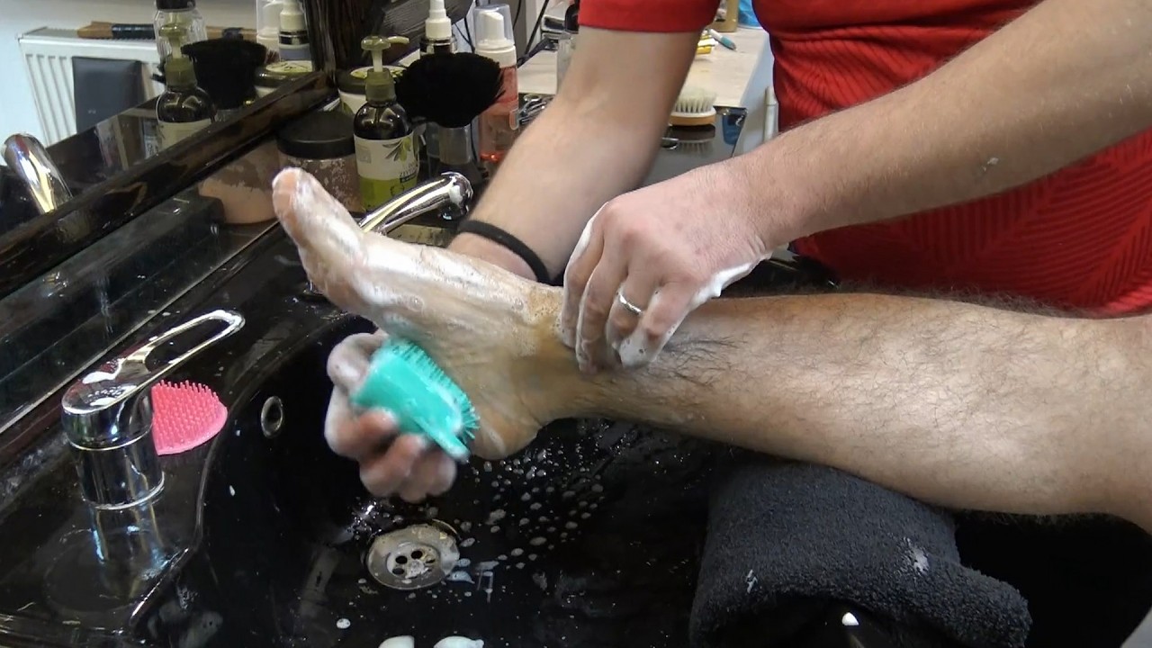 SENSITIVE SO TICKLISH FOOT MASSAGE AND WASH & CRACKS & foot,head,chest,belly,throat & body massage