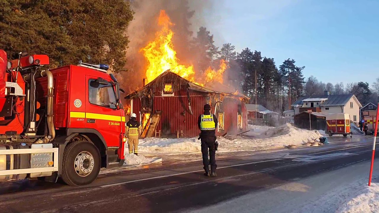 Hudiksvall: Villabrand i V&auml;lsta