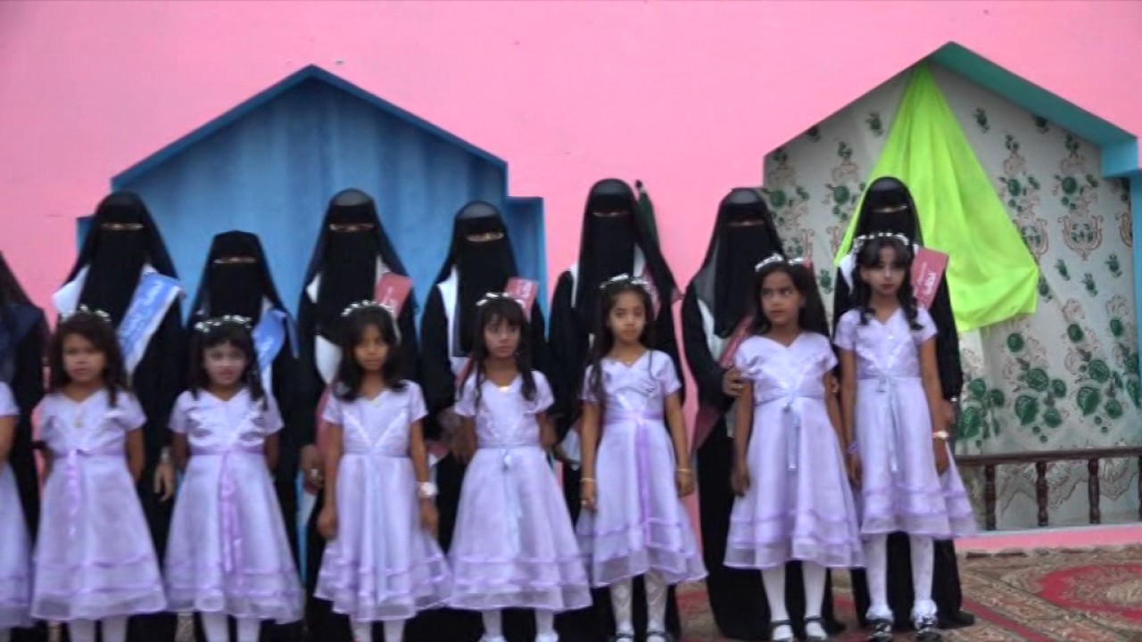 5 حفل تكريم طالبات مدرسة الهدى الأساسية بالحامي المتفوقات على مستوى المحافظة 2015_2016