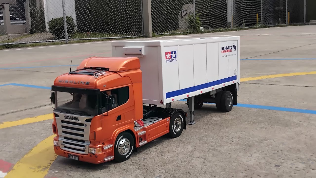 Scania r620 highline tamiya orange 1/14.