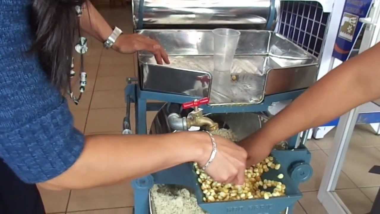 CASERO PIEDRAS CON MOTOR DE 1 H.P.127/220V BOMERI
