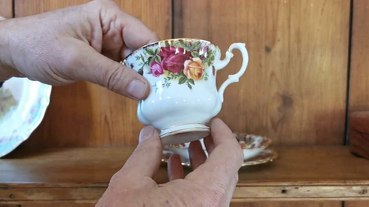 Vintage Royal Albert Old Country Roses China Teacup, Saucer & Side Plate