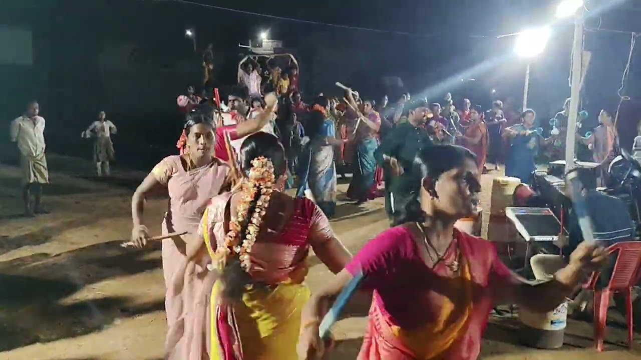 గురు పౌర్ణమి నాడు ఉమ్మడివరం గ్రామంలో కోలాటం గురువుగారు మంత్రు నాయక్ కోలాటం 9908134099