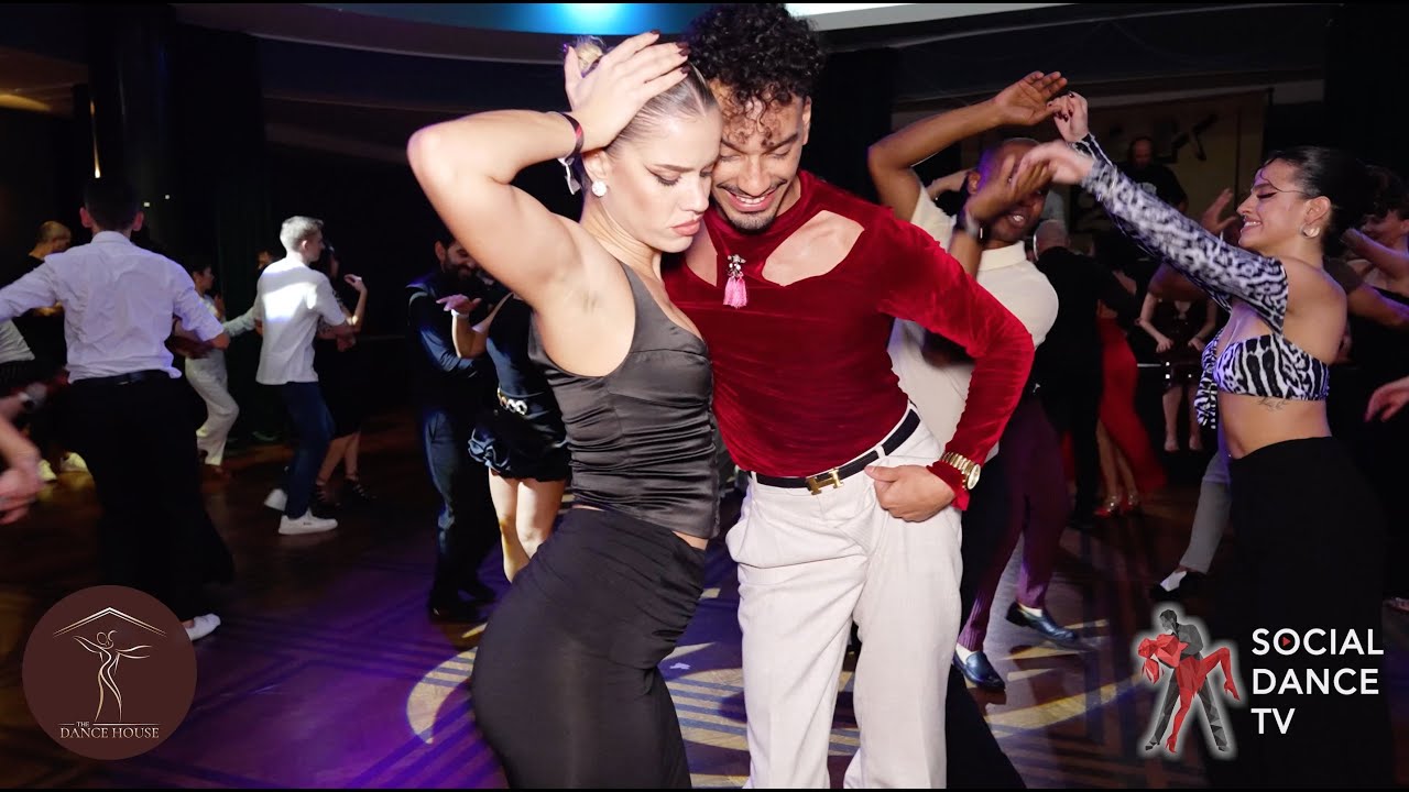Eloy J Rojas & Yolena Kapoli - Salsa Social Dancing ⭐ Back 2 Mambo ⭐