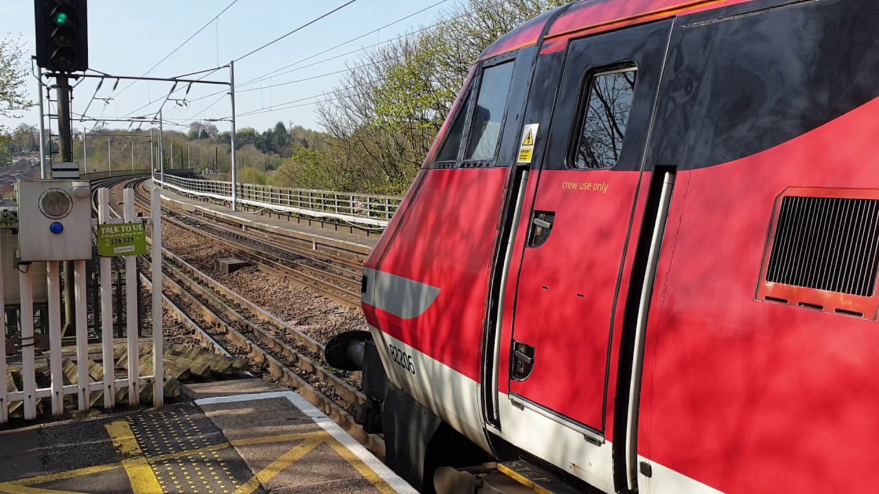 LNER class 82 LEAVING Durham