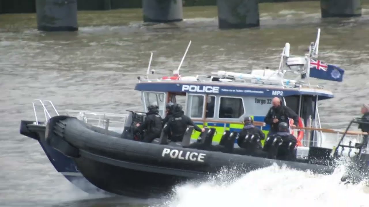 POLICE BOAT DRILL | Marine Police Unit | Thames