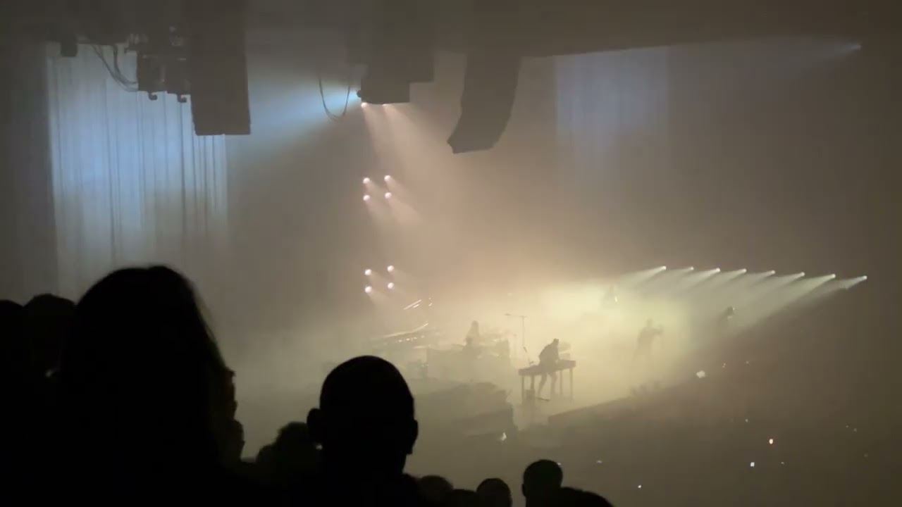 Nine Inch Nails - I’m Afraid of Americans (David Bowie) 3/09 San Diego