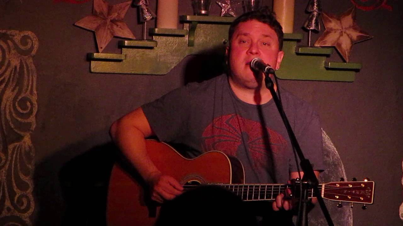 Gordie Sampson - My Favorite Picture of You (Union Street Cafe, 20 December 2014)