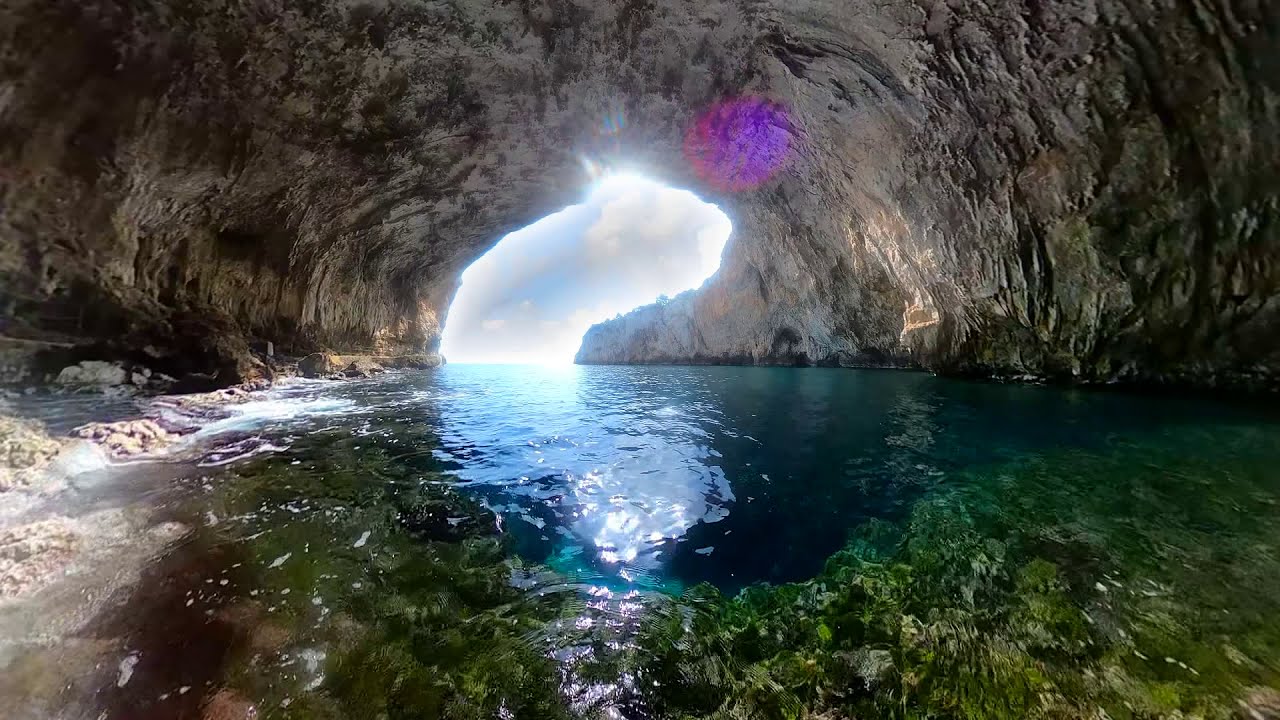 Visita della Grotta Zinzulusa a Castro Marina (Le).