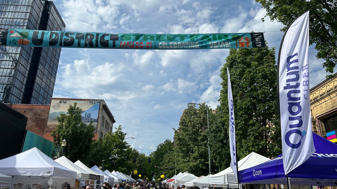 Stoners exploring Seattle