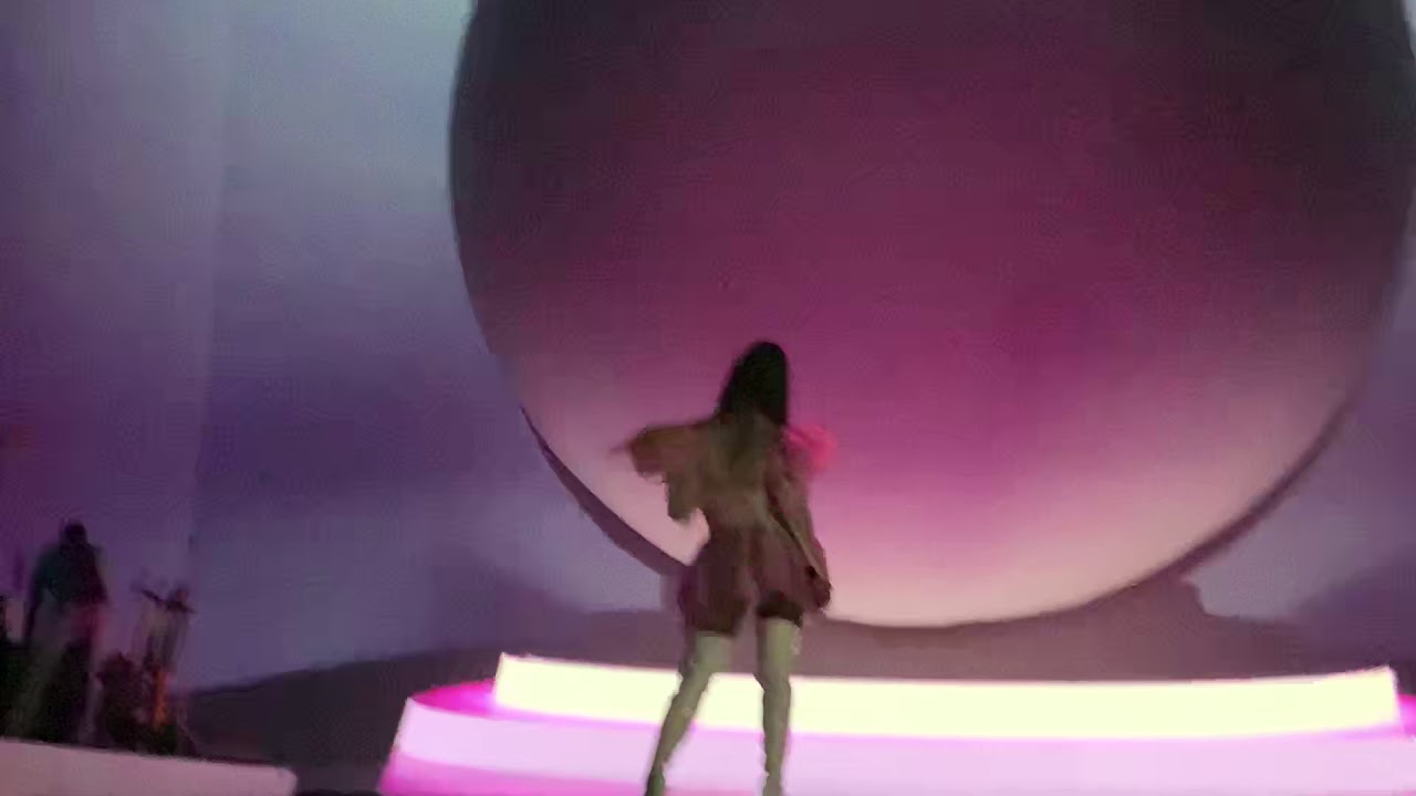 Be Alright - Ariana Grande - Live in Montreal