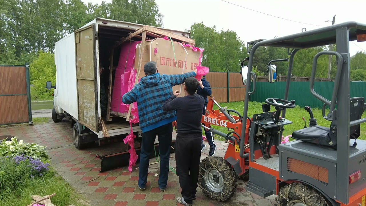МиниПогрузчик electro EREL04 в действии и прочие нюансы.