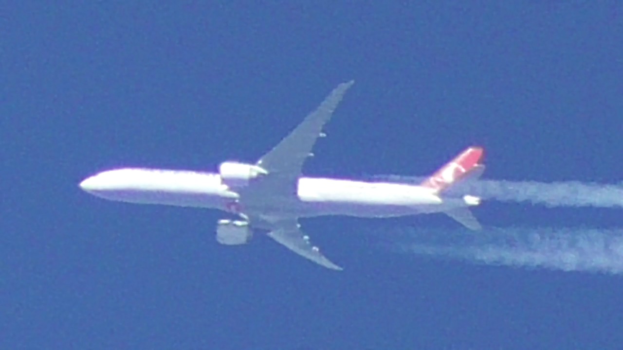 TC-JJT Boeing 777-3F2ER Turkish Airlines 9.700 m. 24.04.2017 godz 16.00 Stary Sącz