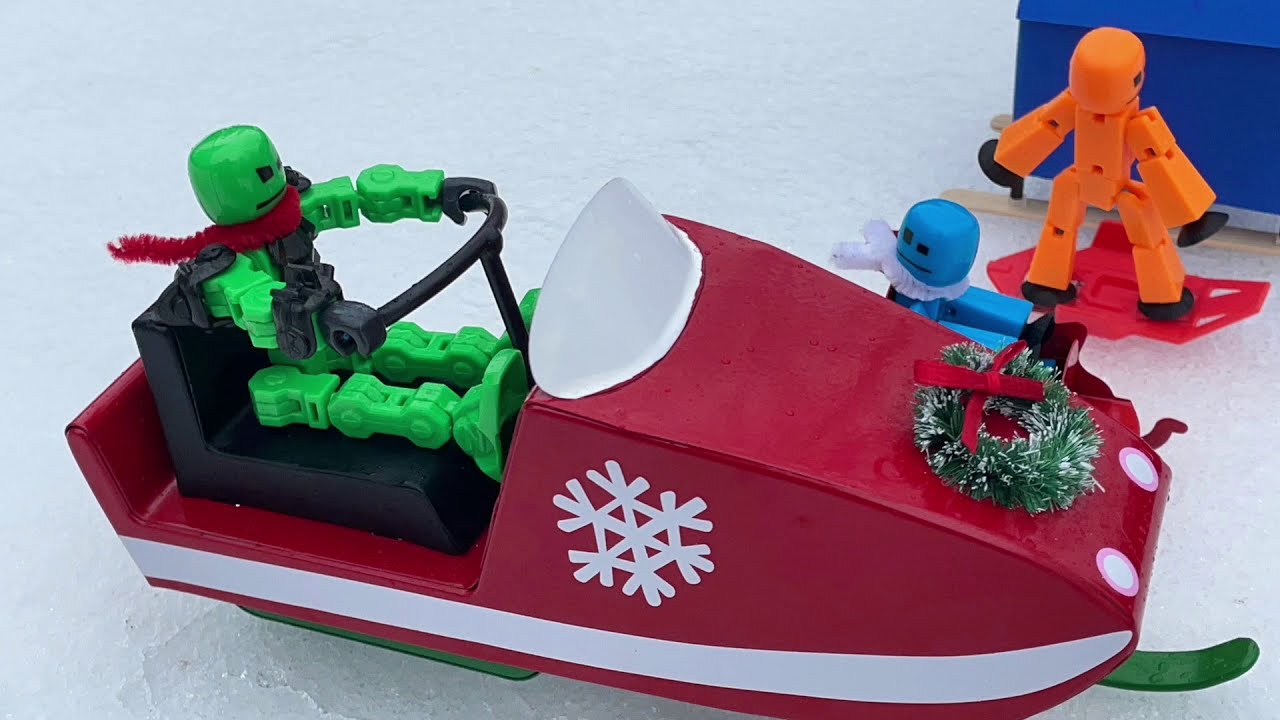 Stikbot Sledding Race!