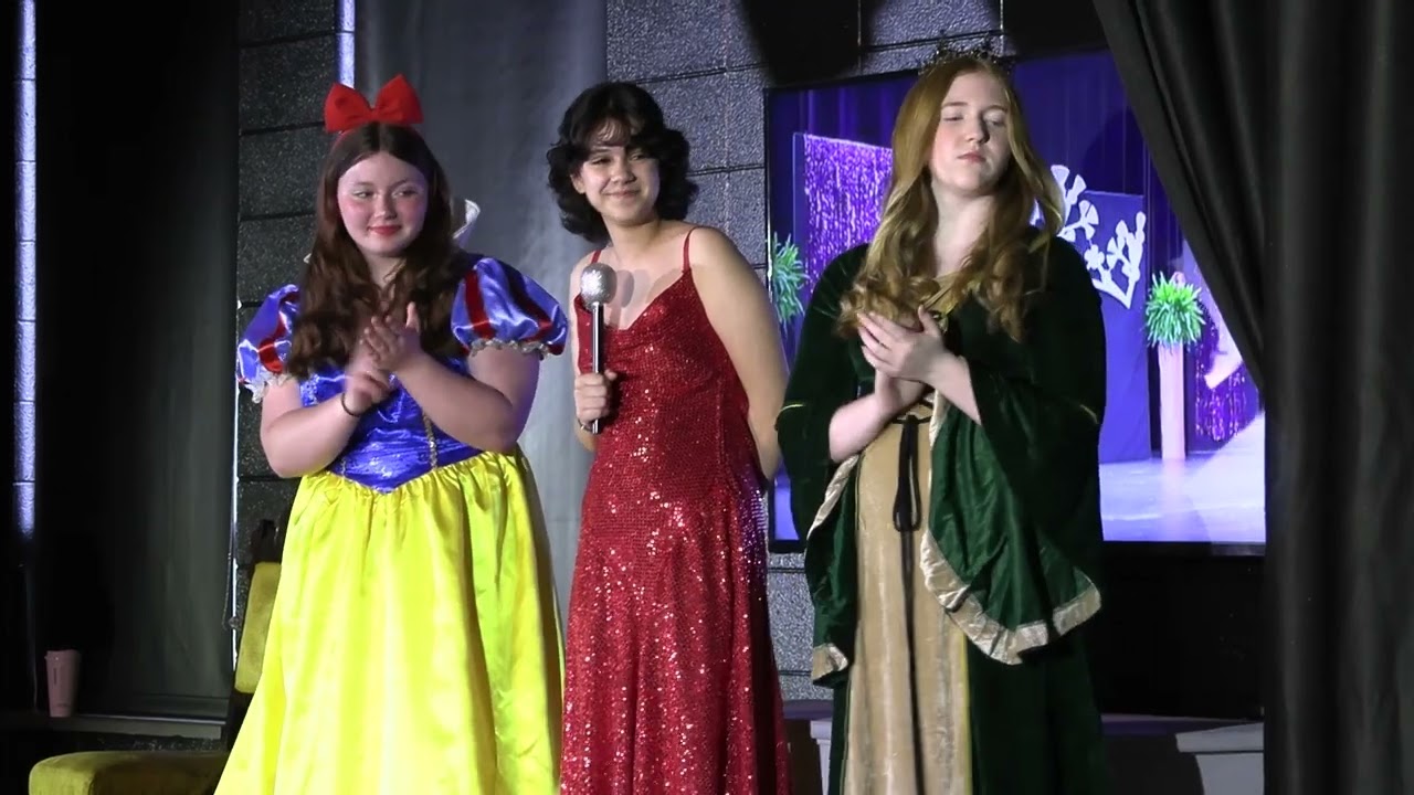 Snow White Variety Show (Friday)