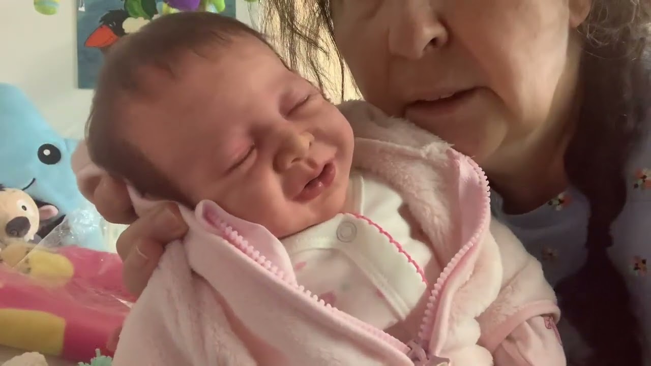Teilsilikon Baby Isa wird vorgestellt ❤️❤️❤️
